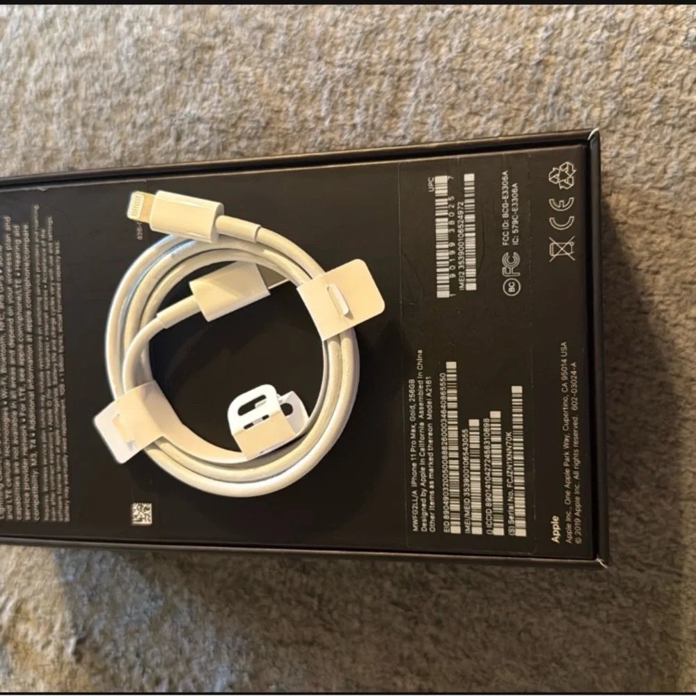 IPhone 11 Pro Max (USED)